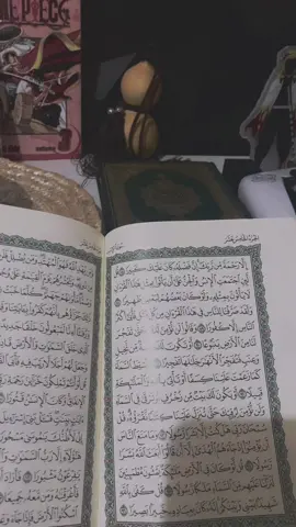 قال خالد بن الوليد رضي الله عنه للقران وهو يبكي: شغلنا عنك الجهاد، الرجل الي هزم كسرى و الروم وفتح الشام و العراق وجعل امجاد المسلمين تذكر الى يومنا هذا، يقول ان كل امجاده هذه ليست عذر لبتعاده عن كتاب الله، فاللهم اجعل القران العظيم ربيع قلوبنا #قران #خالد_بن_الوليد #الا_بذكر_الله_تطمئن_القلوب 