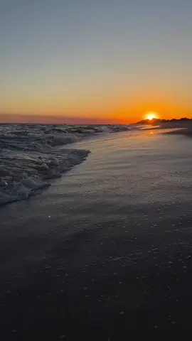 رح تبقى بقلبي❤️✨️#عورق الورد