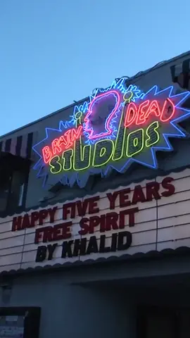 It feels so good to be back on such a special day 🥹🫶🏾 happy anniversary Free Spirit! My new song is finally living in the world and I hope you love ittt