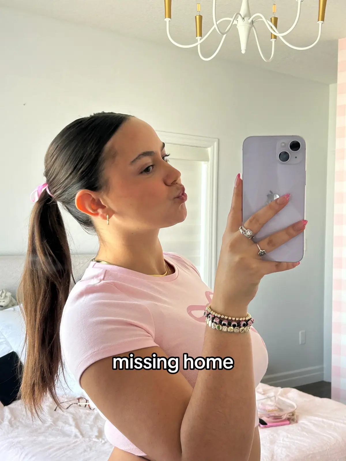 😭😭😭like why arent we neighbours 😭😭😭 #girls #relatable #bff #friends @julia <3 