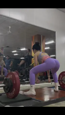#gymgirl  #glutesday #gym Tôi mỗi buổi tập thân dưới kiểu….🤭🤭