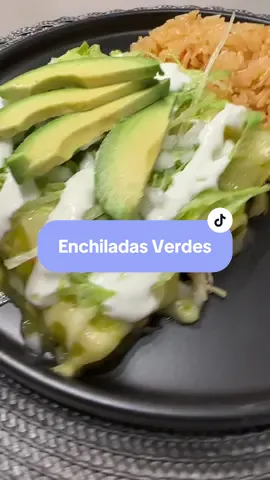 Lets make enchiladas verdes de pollo 😋#cookwithme #cosinando #enchiladas #enchiladasverdes #cookingformykids #cookingformyhusband #fy #fyp #fypシ #trendingsong #fypシ゚viral #comidatiktok 