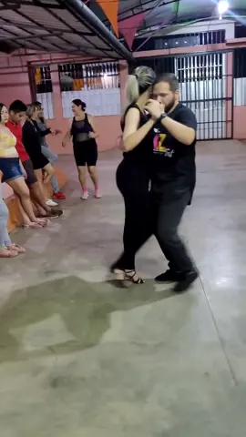 Dançar é uma das coisas mais maravilhosas que existem 😍 #dança #bregaromantico #bregadasantigas #macapa #recife #belemdopará 