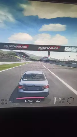 #قران_ترزمو #granturismo كامري ٢٠١١ ✌🏻