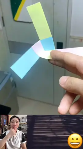 Cách gấp chong chóng xoay trở lại wow #tiktok #omega #bomerang #gapmaybaygiay 