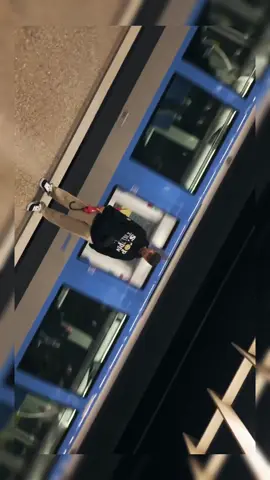 Spin Roll with the pocket 3 🎡 What do you think about this shot? 😏☺️ By @luis_filippo  #filmmakers #contentcreator #videographer #spinshot #djipocket3 