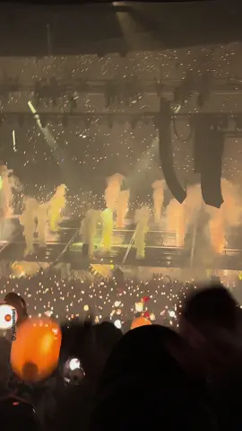 ni como describir la energía de ese momento 🧎‍♀️  #bts2025 #ddaythefinal #ddaytour #agustd #agustdtour #armymexico #armylatam #minyoongi 