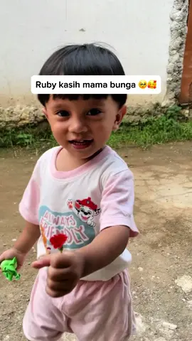 Masih banyak cerita pahit dibalik semua ini  Semua orang pasti punya luka & kenangan pahit Tapi dunia ga perlu tau semua luka yang kita alami, lebih baik  berusaha dengan gigih dan biarkan Tuhan mengaturnya  Ternyata benar kalau kita yg ngatur jadinya berantakan  Kalau diserahin sama tuhan yang sulit ga akan terasa sulit  Semangat ya buat semuanya . Tetaplah berfikir yang baik2 untuk masa depan , dan yg baik2 akan datang dihidup kita , apa yang baik menurut kita belum tentu baik menurut Tuhan 🥰 tapi yang Tuhan kasih sudah pasti yang terbaik  Terimakasih untuk semuaaa yang udah support kita 🫶 #rubyfain 