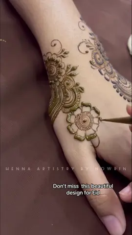 Replying to @kasfuu🖤 full video youtube e ache-Henna Artistry by Nowrin. Aro video ashte jacche kalke jeta shobar pochondo hobei hobe InshaAllah. 