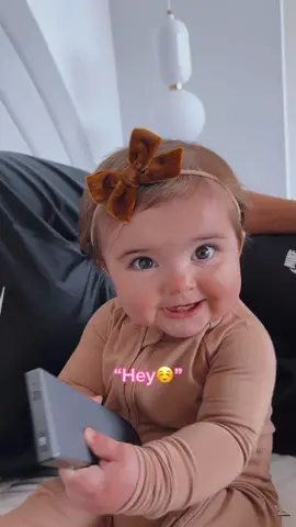 They are literally twins 👯‍♀️  #baby#babyfever#babies#dadsoftiktok#MomsofTikTok#family#parenthood#cutebaby
