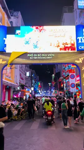 Nơi hội tụ nhiều dân chơi nhất Sài Gòn là đây. #hothitsaigon #saigon #pdbbuivien #photaybuivien #diadiemhot #anchoisaigon #xuhuong #fyp 