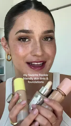 where are my freckled girlies at!? growing up i always struggled finding a foundation that gave me just the coverage i wanted while still letting my freckles shine. finally i’ve found some that work for me🤍 #frecklefriendlymakeup #soleilssecrets #makeup #skintint 