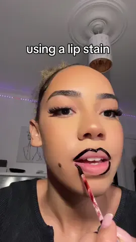 Replying to @Michelle Lindberg deciding to embrace the cupids bow #fyp #lipstain #lipcombo #nyxfatoil #cupidsbow #cupidsbowlips #meganodoch 