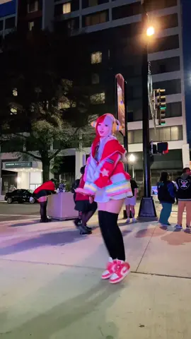 kpop for uta just feels right🤝 #utaonepieceredcosplay #utacosplay #onepieceuta #onepiecered 