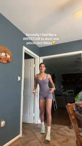 no i totally did not get 3 colors🤲😊 #onepiece #vertviejumpsuit #OOTD #fyp #outfitcheck @vertvie_shop @VertVie_Consumer Service 