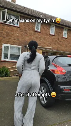 this dance is dancing 💃 🤣 😂 #fypviral #ghanaukticktokers🇬🇭🇬🇧 #beccabaetv 