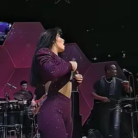Selena performs live #selena #viral #foryou #explore #explorepage #fyp #singer #rip #trending 