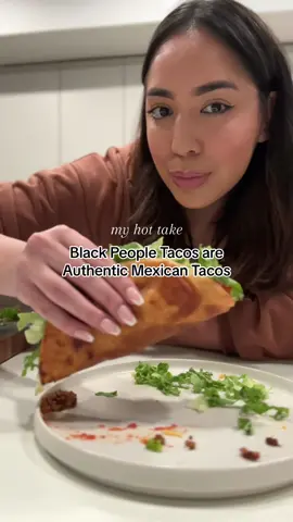 An afrolatina’s take on Black People Tacos 💃🏽 #blackpeopletacos #afrolatina #tacosdorados 
