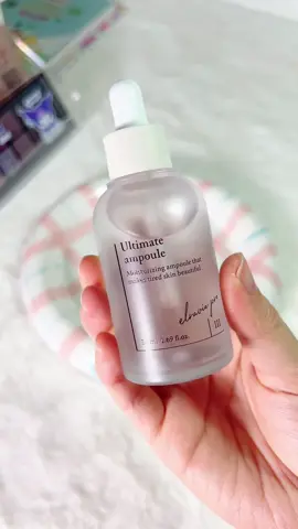 @elravie_cosmetic  #제품제공 엘라비에 프로 얼티밋 앰플 ✨안면 6종 주름 클리어 ✨10종 히알루론산으로 채우는 피부 치밀도 개선 ✨Tox Like 성분으로 매끄럽게 피부나이 리턴! 🫧30대가 되면서 피부 주름,탄력 개선 화장품에 관심이 많은데 요 엘라비에 앰플 너무너무 만족스러웠어요☺️ 민감성 피부인데 엄청 순하고 제가 좋아하는 투명한 제형! 발림성이나 밀착성도 좋구요 :) 안면 6종 이마주름, 미간주름, 눈가주름, 팔자주름, 입가주름, 목 주름에 효과적이라니 정말 저에게 너무 필요했던 제품이에요..💓 매일매일 꾸준히 사용해보겠습니닷👍🏻 #엘라비에코스메틱 #엘라비에프로얼티밋앰플 #앰플추천 #주름앰플 #주름개선화장품 #화장품추천 #스킨케어추천 #주름관리 #탄력관리 #30대화장품 #6종주름 