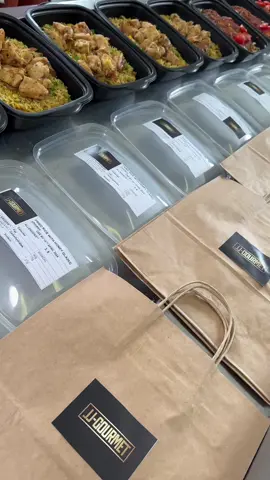 Day in the life of a meal prep business owner📦 Tastiest prepped meals you’ll find in Ireland and thats a fact!😮‍💨 I’ll be posting more content hilighting the ups and downs as I try to grow my business into the best meal prep company in the country so follow my TikTok and Instagram to stay updated!! #food #fyp #business #businessowner #mealprep #healthy #tasty #explore #entrepreneur 