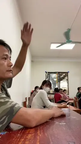 Cuộc họp phụ huynh đầy căng thẳng. Khâm phục ông anh hàng xóm đã mạnh dạn nói ra những gì bất cập/ thầy giáo đỡ không lổi....#thilop10 #hopphuhuynh#dinhhuongnghenghiep #xuhuong#hotcheetos