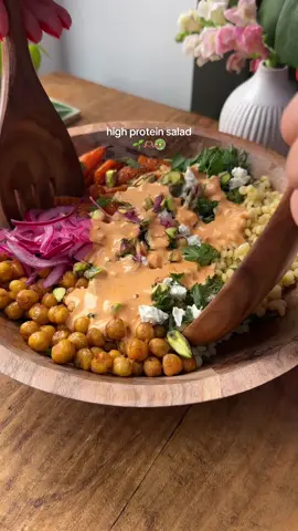 My go-to salad (about 30g protein per portion) 💚 #EasyRecipe 