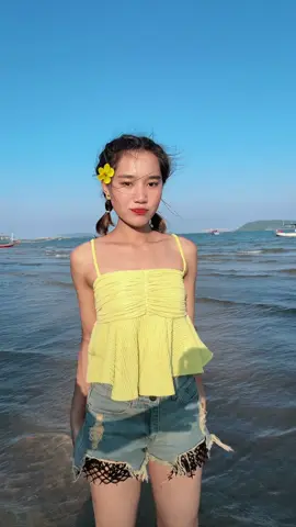 🥺🐥#fypシ🦋🕊️🌺 #rakhinetiktok #ကျောက်တော်သမချေပါနန်းခင်လို့ရပါရေ♥♥♥ 