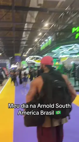 Meu dia na maior feira fitness da América #arnoldschwarzenneger #arnoldsouthamerica #Fitness #fisiculturismo #treino #feira #Lifestyle 