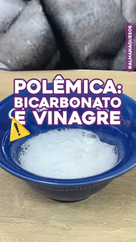 Misturar bicarbonato de sódio com vinagre é bom pra limpeza? Não é bem assim ⚠️ Especialista: Lila Tarnowski @Contém Química  #AgoraVoceSabe #EuTeEnsino #AprendaNoTikTok #bicarbonato #vinagre