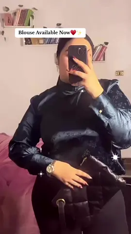 😍🫶🏻' . . #fyp #fypシ #foryou #foryourpage #foryoupage❤️❤️ #blousedesignavailable🥰 #outfit 