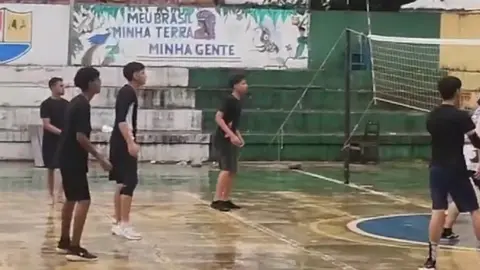 nem roubando o time inimigo conseguiu ganhar #volleyball 