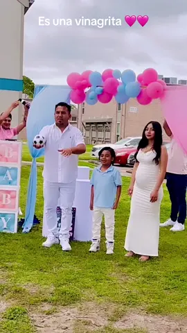 Es una vinagrita 🩷🩷 una gran bendición #fy #genderreveal #itsagirl🎀 