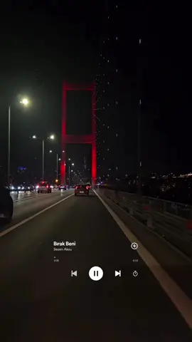 seviyorum kahretsin  .———————— #şarkı #müzik #sözlüvideolar 