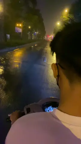 Lang thang chocopie🌧️🌧️ #langthangđườngphố #langthanghanoi #fyp #vision #vision55755 #xuhuong #xuhuongtiktok #ankoy #xh #fypシ 