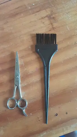 Bem amigos... Terminou! 🥲 #transicaocapilar #cabelocolorido #cabelonatural #corte 