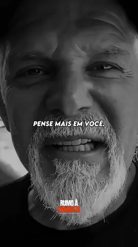 ''Pense mais em você.'' - Raul Gazolla   #reflexão #reflexaododia #motivação #motivacional #conselhos #mensagemdereflexão #viral 
