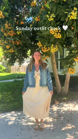 Happy sunday 💗  #outfitinspo #capsulewardrobe #outfitideas #MomsofTikTok #capsulewardrobestyle #simpleoutfits #floridalife #momstyle #floridamom #springoutfits 