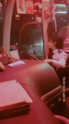 girl bus driv 🌹 #professional_driver #truckdriver #busdriver #fypシ゚viral #foru #🌹🌹🌹 #viralvideo @saif_khan @Ak Movers 