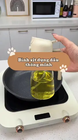 Bình đựng dầu thông minh chống tràn, có thiết kế thêm đầu xịt giúp sử dụng tiết kiệm và hiệu quả hơn. #binhdungdaudanang #duyne0710 #giadungtienich #dogiadung #giadungthongminh #xuhuong #makemebuyit 