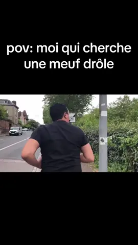#tk78 #tk #courir #sport #humournoir #humour #non #je #rigole#foryoupage #pourtoi #dinausaur#jaoued #drole #pov 