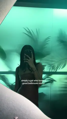 it makes a breaks a cocktail lounge #mirrorselfie #bathroomselfie #speakeasy 