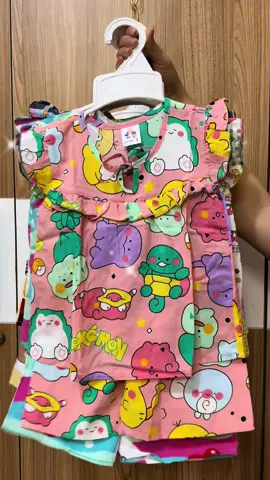 Bảng màu và chất vải nhà iêm                  Bộ bé gái vải tole lanh 2 da #xuhuong #xuhuonggiaitri #xuhuongtiktok #xuhuongtiktok2023 #xuhuong2024 #dobomacnha #dobobetrai #dobobe #dobobe #doboxinh #dobobetrai #embedethuong♥️ #dobobetraigiare #dobegai #dolanhbegai #dolanh #dobegaidep #vaycanhtienbegai 