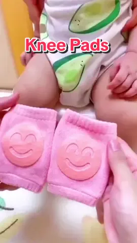 Learn the baby who is climbing,recommend this knee pads to protect the knee from injury. #babycrawlingpad #kneepads #babythings 