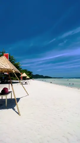 📍Anda (Public) Beach  Anda, Bohol, Philippines  Anda beach is tucked in the southeast part of Bohol Island around 110 kilometres from Tagbilaran City, and takes around 1.5-2 hours by car.  I get now why Anda Beach has been dubbed to be like Boracay Island. Its long powdery white sand beach shoreline that stretches 3 kilometres is fairly comparable the Boracay. This beach is basically its more affordable and unspoiled [uncommercialized] version.  Fees:  Entrance Fee/Environmental Fee - P30.00 The public beach also has an affordable restaurant nearby that provides tables and chairs shaded by a tent for you to stay. So you practically get a free cottage!  Anda Beach may seem to be an unfrequented choice, but it will surely provide you with a very affordable and budget-friendly experience while offering a slice of paradise with its pristine and crystal water white beach, which makes it a tranquil tropical haven for any traveler.  #fyp #foryoupage #Anda #Bohol #Philippines