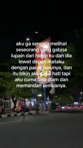 kaget + menunduk...