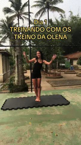 Dia 1/100 dias treinando em casa, com o cronograma da @Olena Starodubets 💪🏽 || #treinoemcasa #treinofeminino #treinopernasegluteo #pernasegluteos 