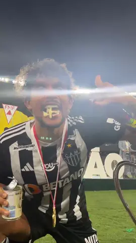 🤣🤪🏆 TRAKINAS, LEITE CONDENSADO E TAÇA!  Aqui é MUITO, #Galo! 🐔 #Atletico #Galo #Campeão #Scarpa