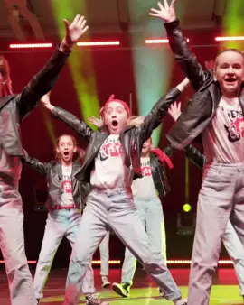 LET‘S FETZ! 2023 🎙️ 🎸Crew: Let’s Fetz! 🧠Choreo: Mara 🎧Mix: @Showmusik  🎶Song: Rock Around The Clock - Bill Haley & His Comets  📍European Masters Of Dance  #danceitfamily #danceitrockt #letsfetz #europeanmasters #ivm #kids #showmusik #tanzschuledanceit #hearitfeelitdanceit 