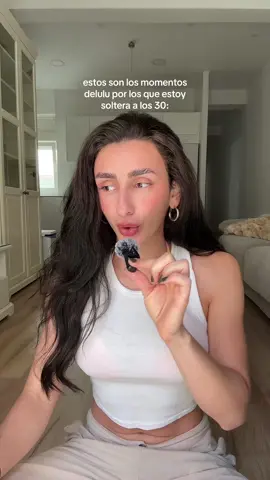 a mí no me parece sospechoso que me amen 🧚🏻‍♀️