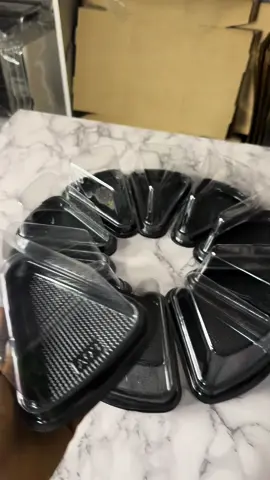 Triangular cake slice packs now available  #cakes #caketools #caketoolsvendor #caketoolsinlagos #cakedecorating #caketoolsinlagos #bakersoftiktok #cakeslice #cakeparfait #milkydoughnuts #naijabakers247 #packagingitems #cakepackaging #bakersinnigeria #disposableplasticwrap #cakedisposables 